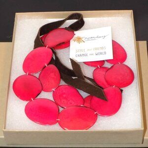 New Noonday Collection Tagua Nut & Suede Statement Necklace Handmade Ecuador